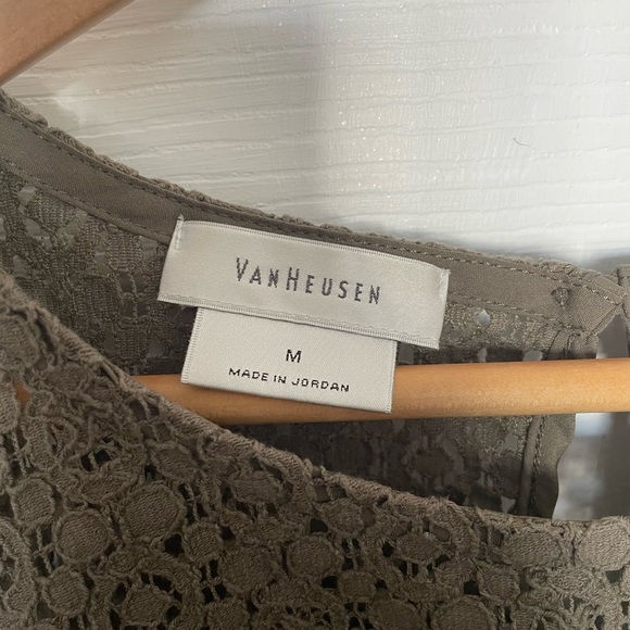 Dark khaki short sleeve blouse, size med - Picture 2 of 3